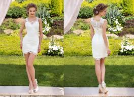 A Luxurious Lace Dress Turns Into A Small Coquettish Dress The Model Is Very Comfortable And Unus Big Wedding Dresses Short Wedding Dress Wedding Dress Trends