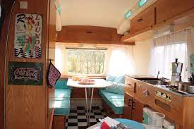 pin op ikmoetopeenseencaravan