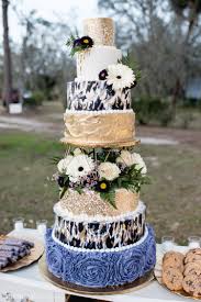 Black And Blue Wedding Cake Big And Beautiful Wedding Cake With Blue Gold Black Periwinkle Purple Colors Wedding Was Held Cream Wedding Cakes Wedding Desserts Beautiful Wedding Cakes