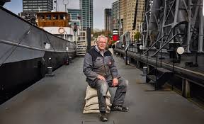 Hij bouwde miljoenenbedrijf op, maar Hans (77) stopte na advies van zijn vrouw: ‘Toen wist ik genoeg’