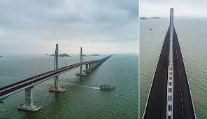 Jembatan penang atau jambatan pulau pinang menghubungkan bayan lepas di pulau penang dan seberang prai di daratan malaysia. Jambatan Rentas Laut Terpanjang Dunia
