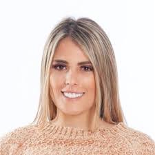 Tania Escalona's Instagram, Twitter & Facebook