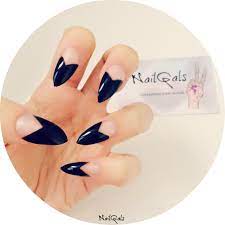 Black Chevron Half Moon Stiletto Nails Www Nailgals Com Stilettonails Glueonnails Pressonnails Falsenails Na Hand Painted False Nails Nails Stiletto Nails