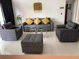 Los juegos de salas, para espacio tan personal, íntimo y familiar, es justo lo que usted necesita. Espectacular Juego De Sala De 6 Puestos Con Mesas Auxiliares En Medellin Clasf Casa Y Jardin
