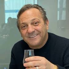 Today I want to say a temporary goodbye to my dear friend Antonio who  joined GTAdnata six years ago (pictures to prove it) but, he has been my  dear friend for twenty