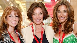 Kelly jean killoren bensimon is an american real estate agent, author, socialite and former editor of elle accessories, for 2 issues, and a. Wo Ist Kelly Bensimon Heute News24viral