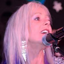 Leah Van King (@leahvking)