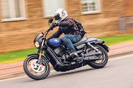 Harley quinn has finally broken things off once and for all with the joker and attempts to make it on her own as the criminal queenpin of gotham city. Harley Davidson Street 750 2015 On Motorcycle Review Mcn