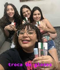 Samantha Pass's Instagram, Twitter & Facebook