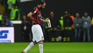 Mais le marché des transferts estival. Gonzalo Higuain Sport360
