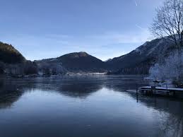 Lunz am see is a municipality in the district of scheibbs, lower austria, austria. Gefrorener Lunzer See Zukunftlunz Die Website Der Spo Lunz Am See