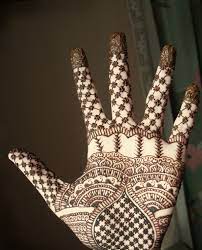 Once performed the ritual of henna, it is summoned to the four actors of the ceremony: Henna Tattoos 25 Excellent Different Designs With Images Design Press