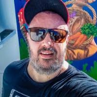 30+ "Daniel Magyar" profiles