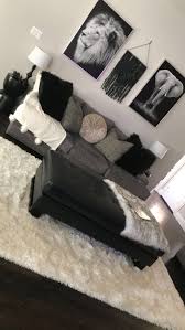 Small Apartment Living Room Ideas Pinterest Dÿœ Pinterest Abrianaf92 Dÿœ Follo In 2020 Living Room Decor Apartment Black Living Room Decor First Apartment Decorating