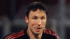 Informações pessoais nome completo mark peter gertruda andreas van bommel data de nasc. Van Bommel Seeks Milan Stay Football News Sky Sports