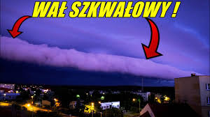 Na wybrzeżem obserwatorzy mogli podziwiać robiący ogromne wrażenie wał szkwałowy. Wal Szkwalowy Ilawa 17 06 2020 Youtube
