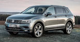Longer Vw Tiguan Allspace 7 Seater Arrives In Uk Starting At 29 370 Carscoops Volkswagen Seven Seater Suv 7 Seater Suv