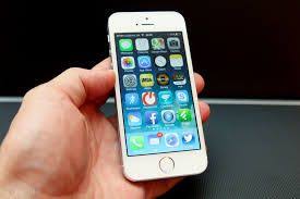 Phone 5 Ailesi Resmi Olarak Apple In En Cok Satan Iphone Modelleri Arasinda Yer Aliyor Iphone 5 Ler Tasarimlari Itibariyle De En Co Iphone 5s Iphone Iphone 4s