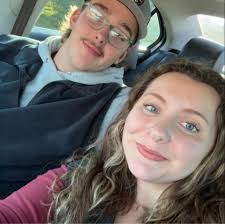 Does Dollywood have penny souvenir machines?