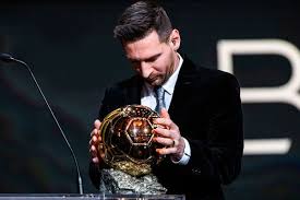 Following his euro 2020 advance, belgium's kevin de bruyne is just behind leo (11/2) while n'golo kante completes the top 3 with 6/1. Ballon D Or Sa Rivalite Avec Ronaldo Son Point De Vue Sur Le Trophee Son Statut Dans L Histoire Messi Se Confie Maxifoot
