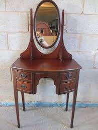 Couldn't you just see this sitting on your dresser or in your powder room on the vanity? 61 Victorian Dressing Tables Ideas Victorian Dressing Table Dressing