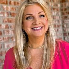 Vicki Welch's Instagram, Twitter & Facebook