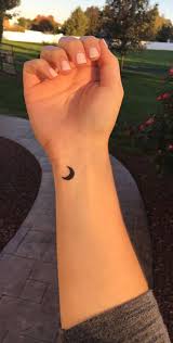 Moons are ideal for small tattoos that a person does not want others to see. 30 Crescent To Full Moon Tattoo Ideas For Women Mybodiart