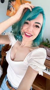 Warren Burch's Instagram, Twitter & Facebook