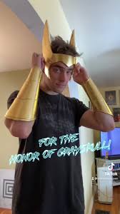 How to Make She-Ra Cosplay Bracers