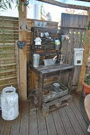 table de rempotage en palettes la cabane aux ours table de rempotage meuble jardin palette jardiniere en palettes