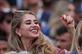 Die neue marke für sportlernahrung und gesunde snacks mit viel protein und wenig zucker. Paul Pogba And Maria Salaues