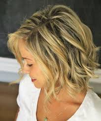 Maybe you would like to learn more about one of these? Lassige Frisuren Mit Wellen Im Strand Look Selber Machen