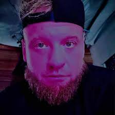 I'm looking for someone who may be related to Beatrice Hawley if someone  knows a family member please contact me.