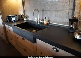 Finest derni res cuisines granit r alis es pierre granit andr demange avec cuisine granit branco pyracema with entretien plan de travail granit. Pin By Serge Marques On Mobilier Farm Style Kitchen Kitchen Kitchen Projects