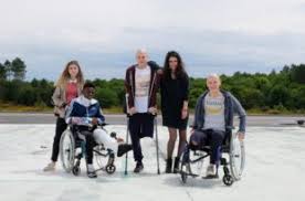 Cpasmal.site » séries » les bracelets rouges » saison 1 » épisode 5. Azize Diabate Bulles De Culture