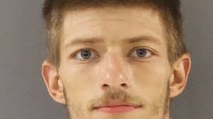 Knox sheriff: Failed car thief leaves 2-year-old son in back seat