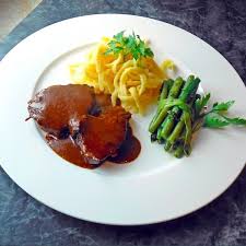 Rinderschmorbraten Rezept Rinderschmorbraten Rezepte Lebensmittel Essen