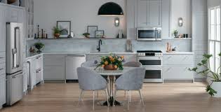 When updating a kitchens appliances, many people already have stainless steel in mind. Stainless Steel Professional Kitchen Appliances Cafe