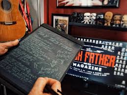 2) the ink when taking notes is quite thick. The Blackboard By Boogie Board New Tech For The Old School Writer