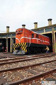 r20型柴電機車 round house train vehicles
