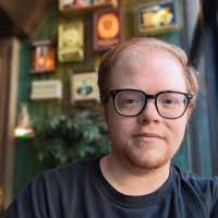 100+ profilů „Voshall“