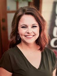 Holly Holland's Instagram, Twitter & Facebook