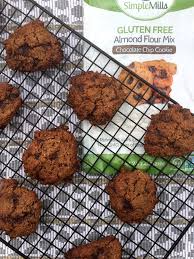 Simple mills almond flour chocolate chip cookies, gluten free and delicious crunchy cookies, organic coconut oil, good for snacks, made with whole foods, 3 count (packaging may vary) visit the simple mills store 2,888 ratings | 31 answered questions Simple Mills Gluten Free Chocolate Chip Cookies Clean Eats Fast Feets