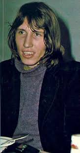 It Looks Like Peter Watts, But Im Not Sure😭