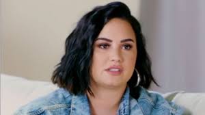 Demi lovato cut her long hair into a new shorter bob hairstyle getting ready for spring which she showed off on instagram friday. Demi Lovato Says Struggles With Eating Disorder Led To Sobriety Slip And Overdose