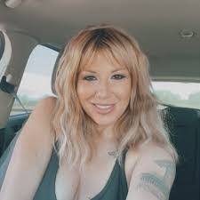 Jessica Tower's Instagram, Twitter & Facebook