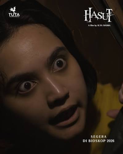 Official First Look film 𝐇𝐀𝐒𝐔𝐓 ✨ “𝘚𝘪𝘢𝘱𝘢 𝘺𝘢𝘯𝘨 𝘣𝘪𝘴𝘢  𝘬𝘢𝘮𝘶 𝘱𝘦𝘳𝘤𝘢𝘺𝘢?” Karena ketika kebenaran mulai dipertanyakan,  siapa yang sebenarnya sedang mengendalikan cerita? Sebuah film Horor  Psikologis terbaru dari @tutafilms, ditulis ...