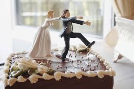 (на книжной полке лежат новые журналы). Furchtbare Hochzeit Gaste Berichten Was Alles Schief Laufen Kann