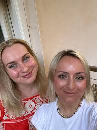 Hej everyone, My name is Dorinde, I'm 29 yrs old and I'm here in Sweden  with my boyfriend Richard who is 36 yrs old. We are both from Holland and  decided to