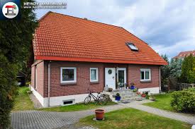 Karow die dorfkirche karow ist eine denkmalgeschutzte spatromanische feldsteinkirche aus der mitte des 13 jh romanisch. Energiesparhaus In Berlin Karow Mit Einliegerwohnung Und Vollkeller Zum Kauf Heinze Immobilien In Bernau